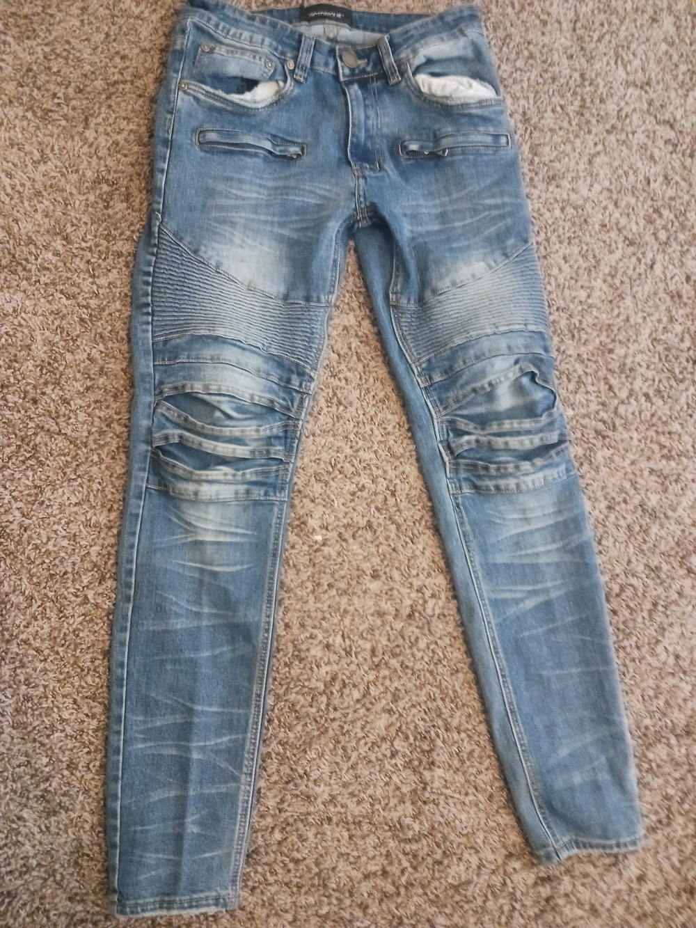 Women's Straight Leg Distressed Denim Jeans - Light Blue